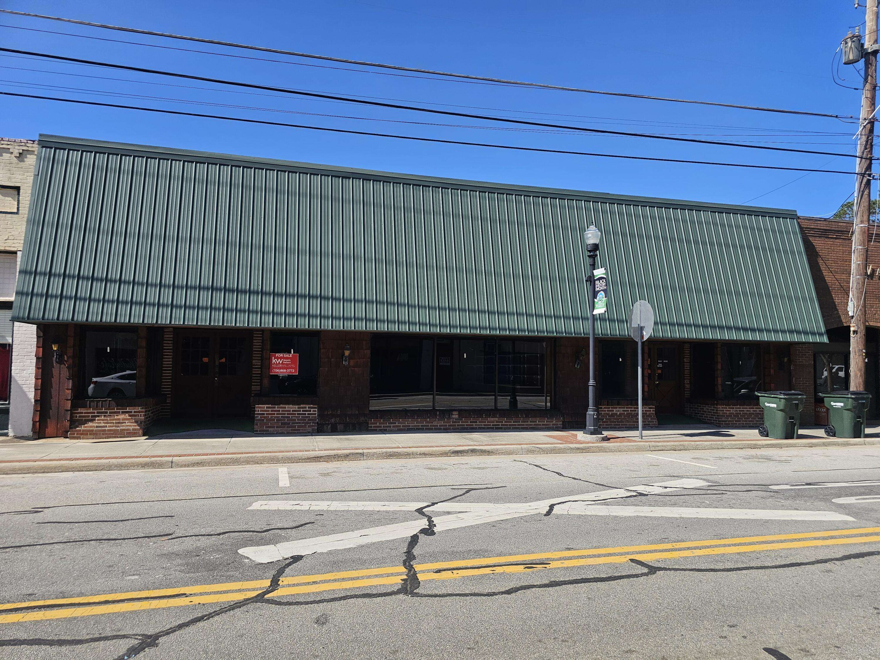 Wadley, GA 30477,13 N MAIN ST