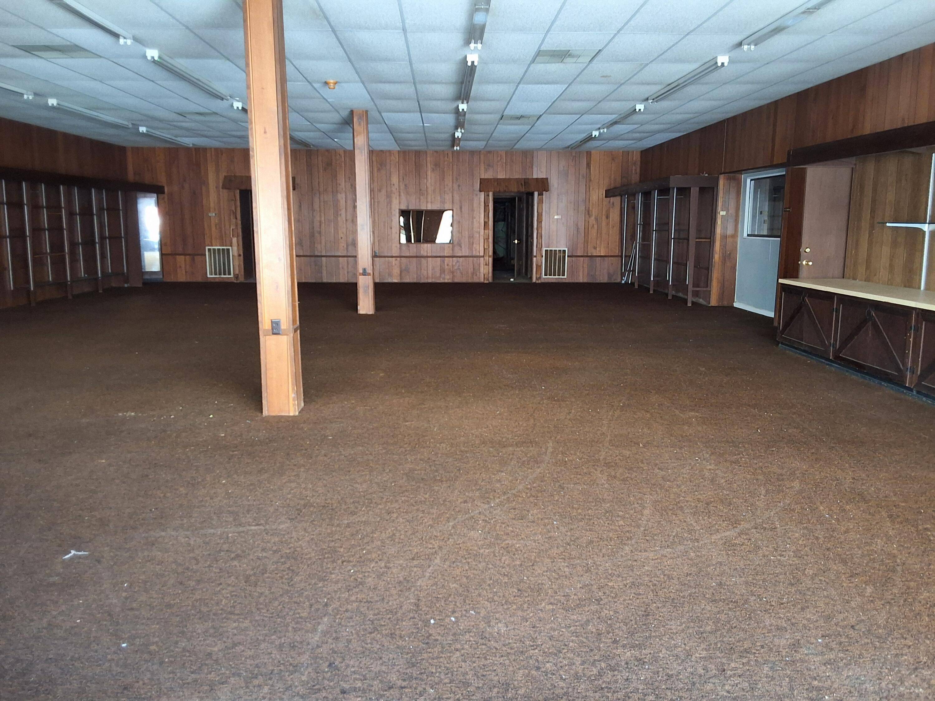 Wadley, GA 30477,13 N MAIN ST