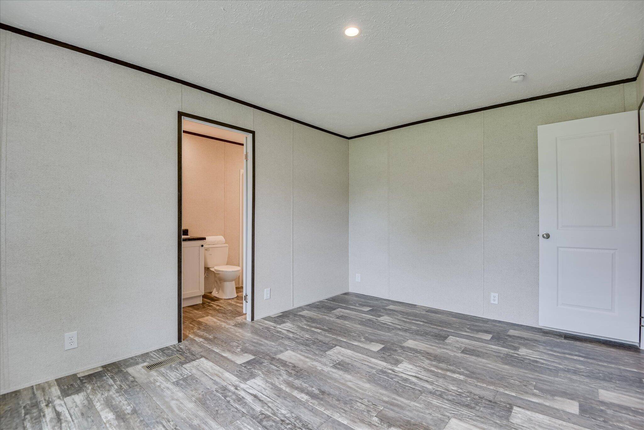 Gloverville, SC 29828,136 CARLINE ST