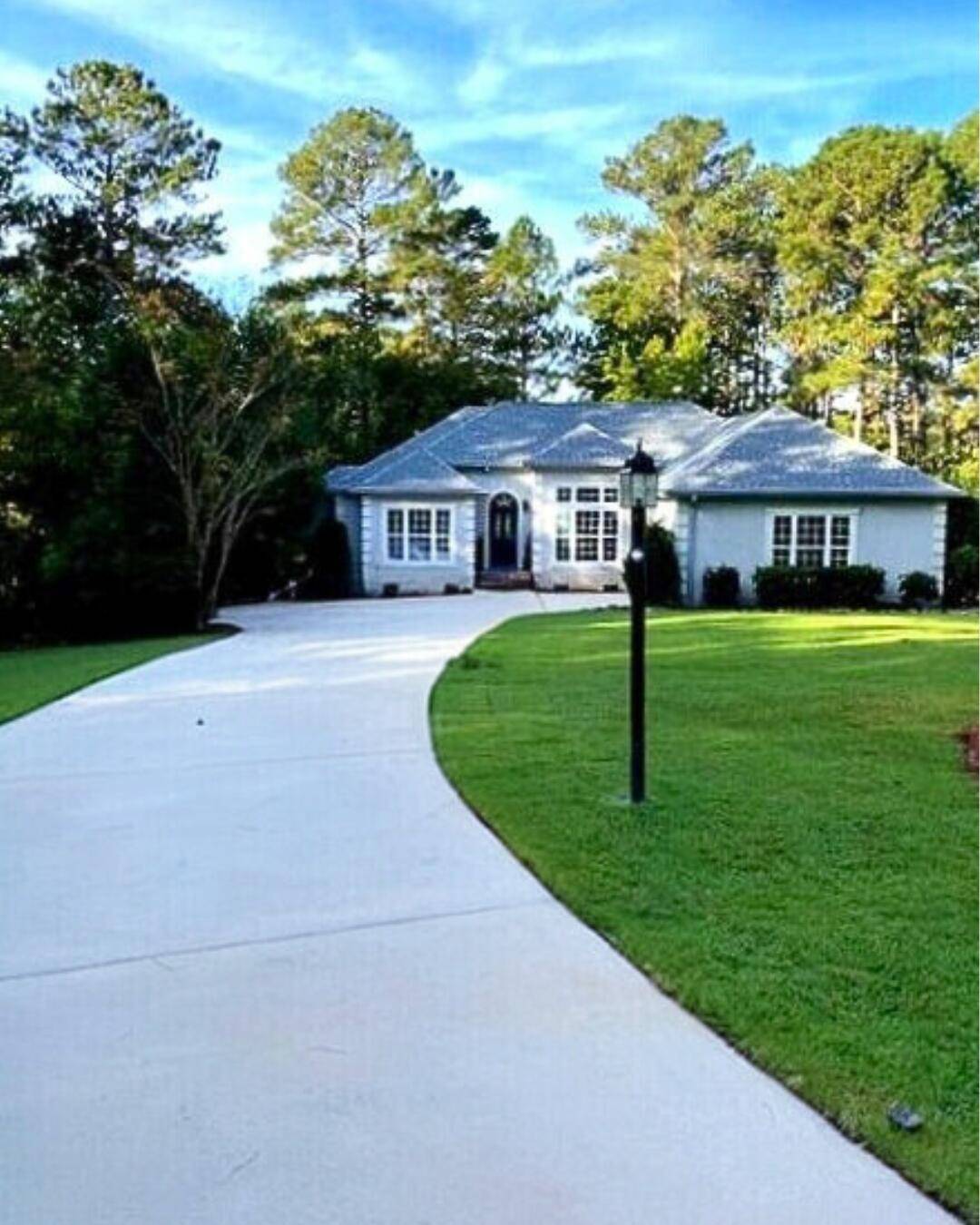 Mccormick, SC 29835,216 Sumter LN