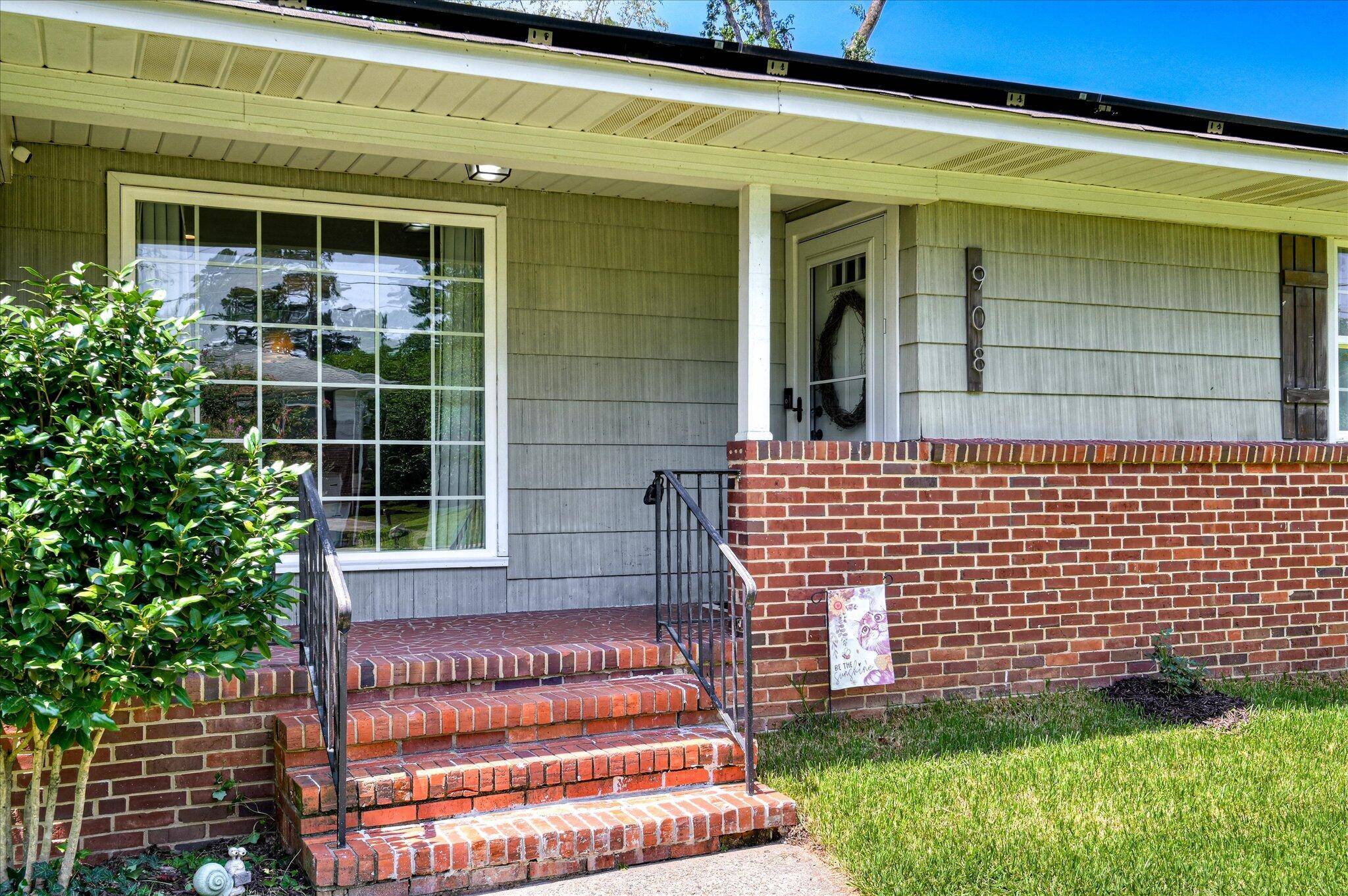 North Augusta, SC 29841,908 Stanton DR