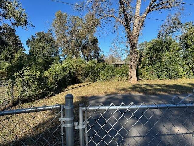 Edgefield, SC 29824,1006 Circle Street