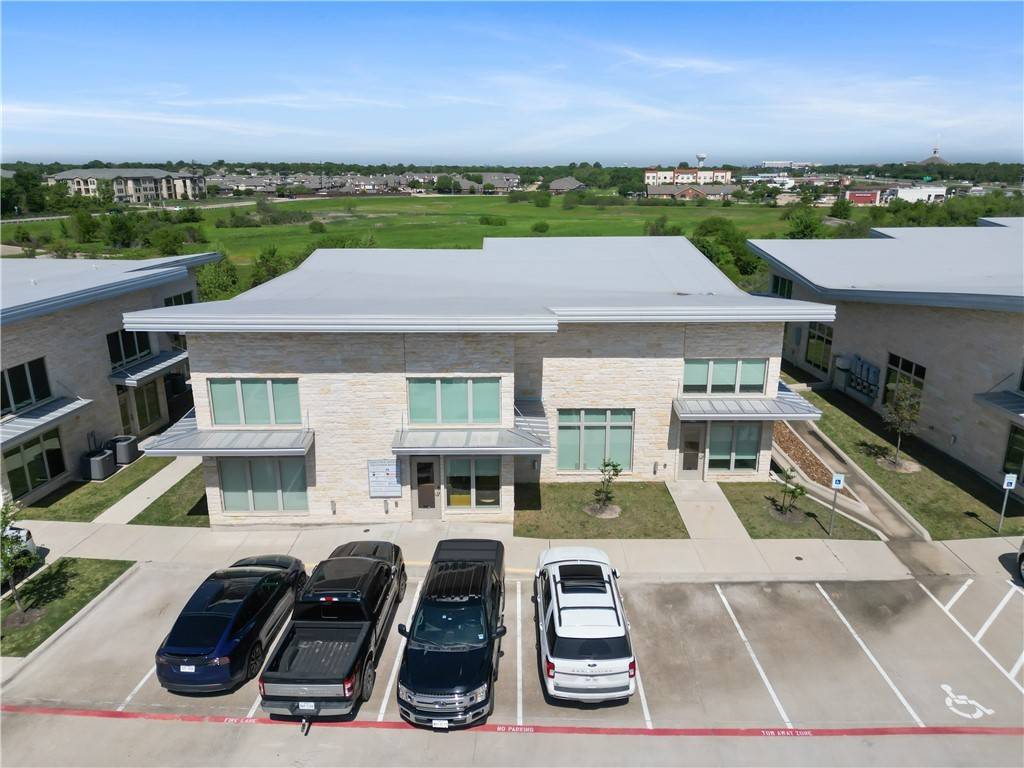 College Station, TX 77845,4438 SH 6 S #401 & 402