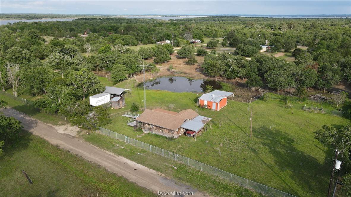 Somerville, TX 77879,116 S Yaupon DR