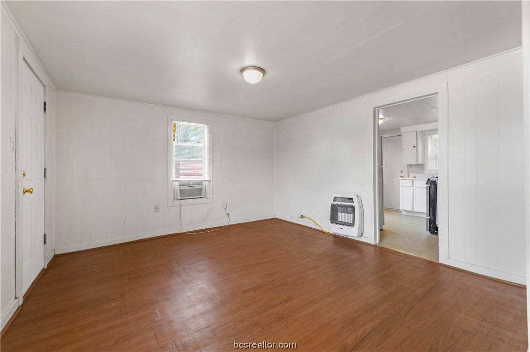 Bryan, TX 77803,906 W 17th ST