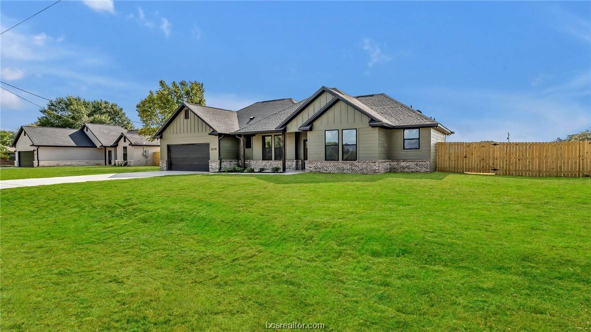 Somerville, TX 77879,679 3rd ST