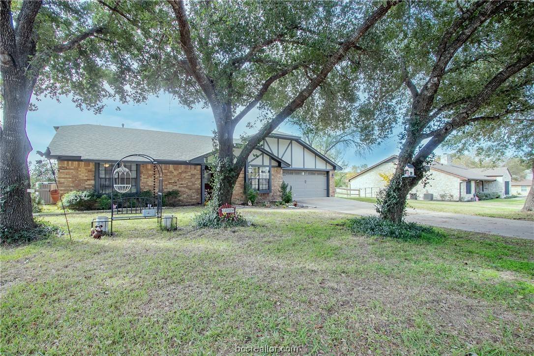 Caldwell, TX 77836,833 N Gray ST