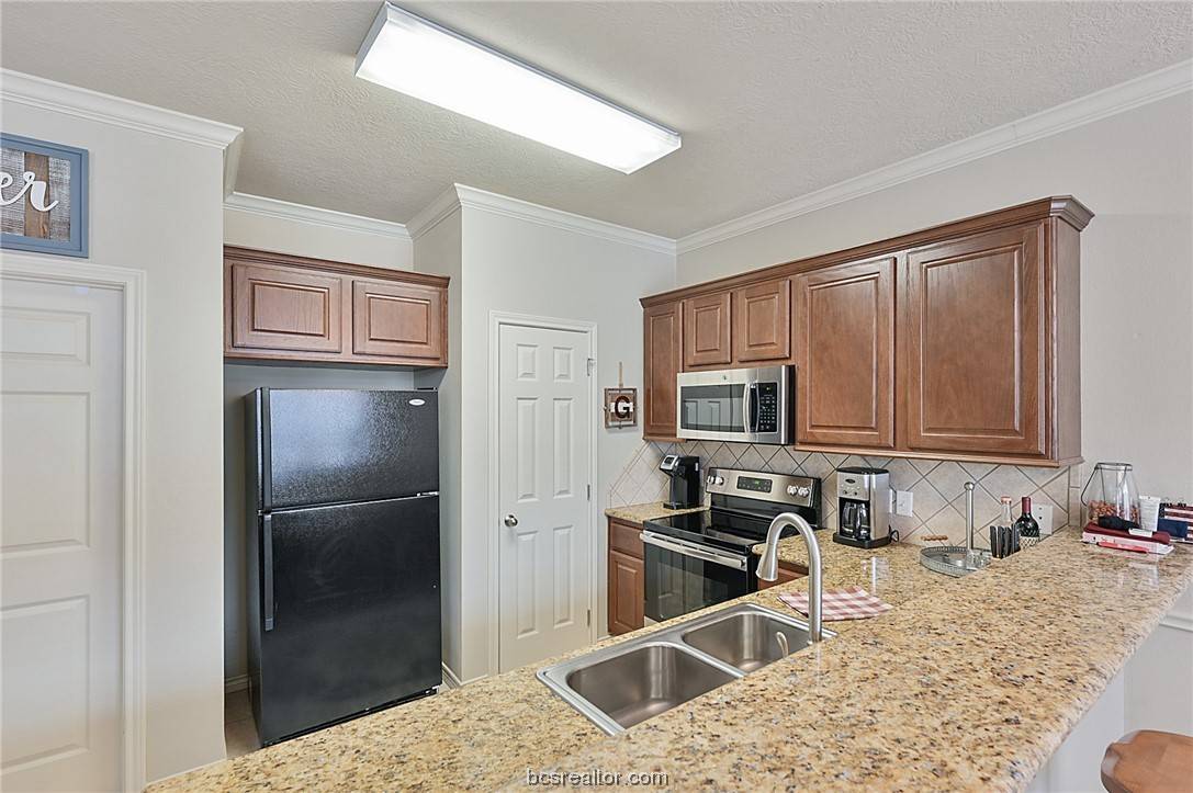 College Station, TX 77840,139 Forest DR #139