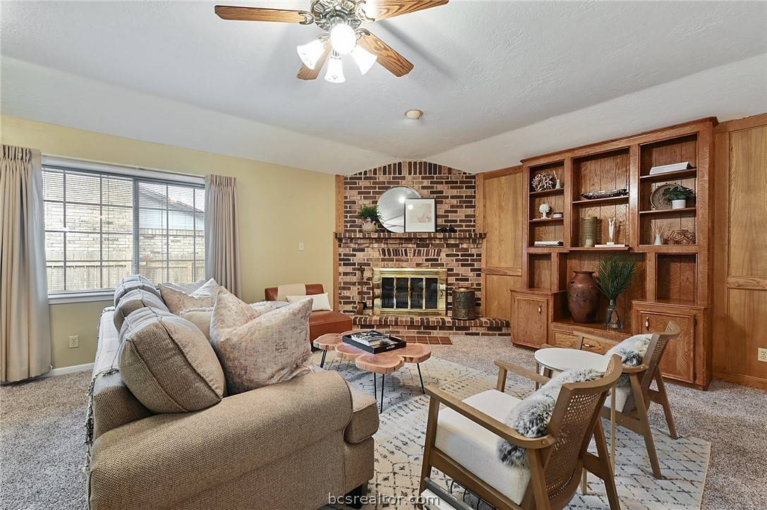 Bryan, TX 77802,4211 Woodcrest DR