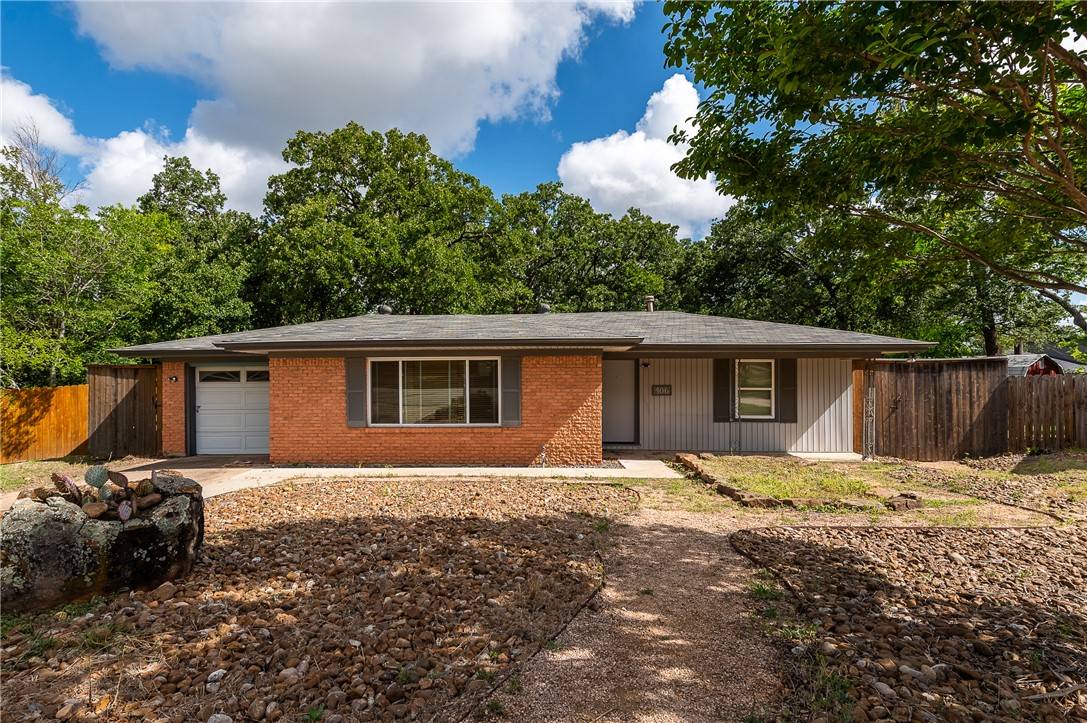 Bryan, TX 77801,406 Woodson DR