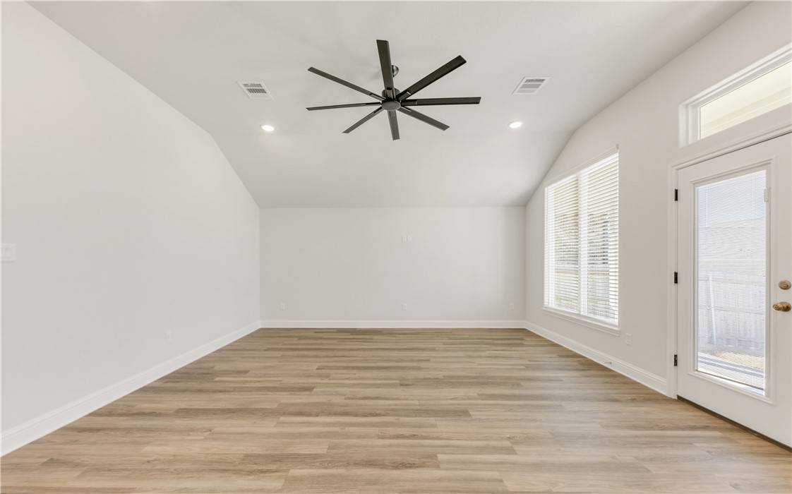 College Station, TX 77845,6206 Southern Cross DR