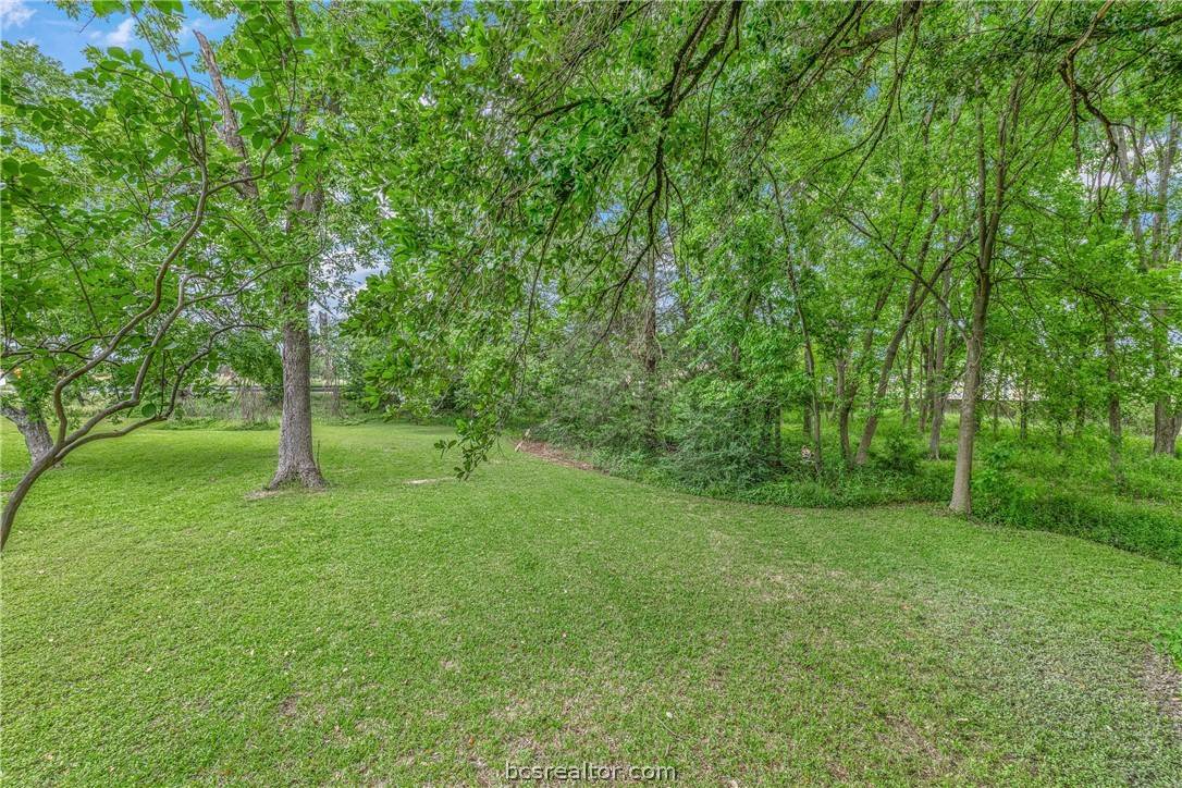 Bryan, TX 77802,2807 & 2809 E Villa Maria RD