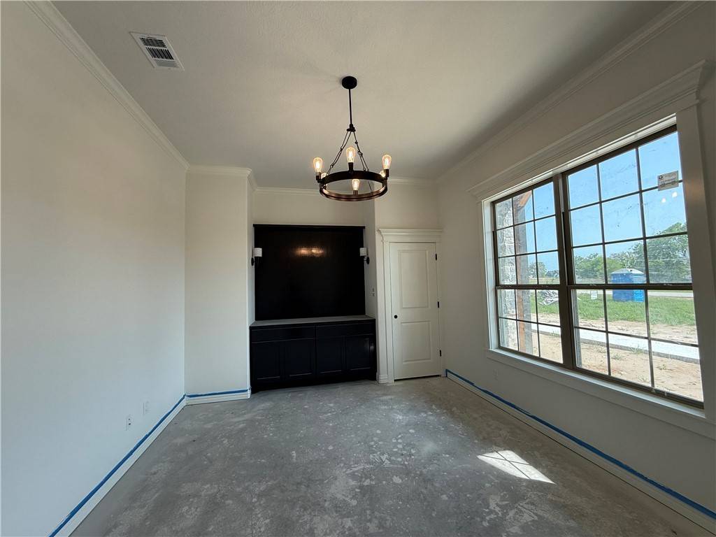 Iola, TX 77861,10070 Crown Point