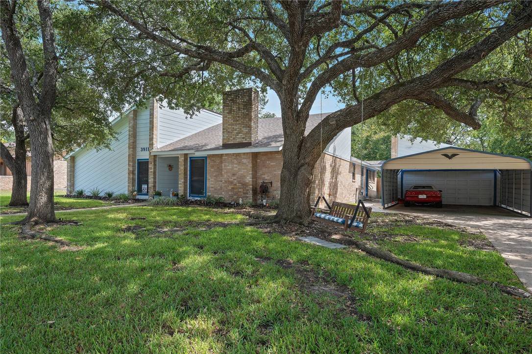 Bryan, TX 77802,3911 Old Oaks DR