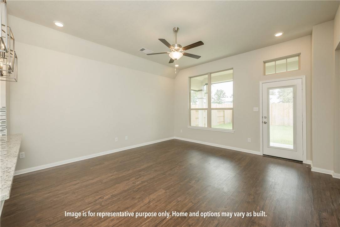 Snook, TX 77878,306 Harvest Lake DR