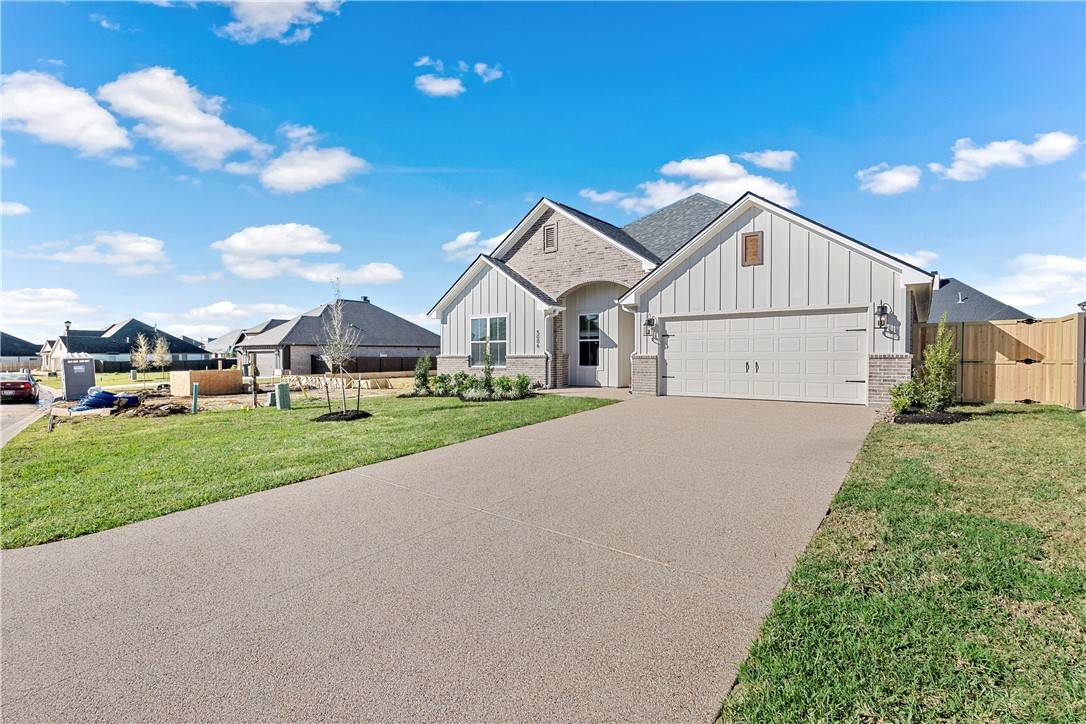 Bryan, TX 77802,5006 Royal Arch DR