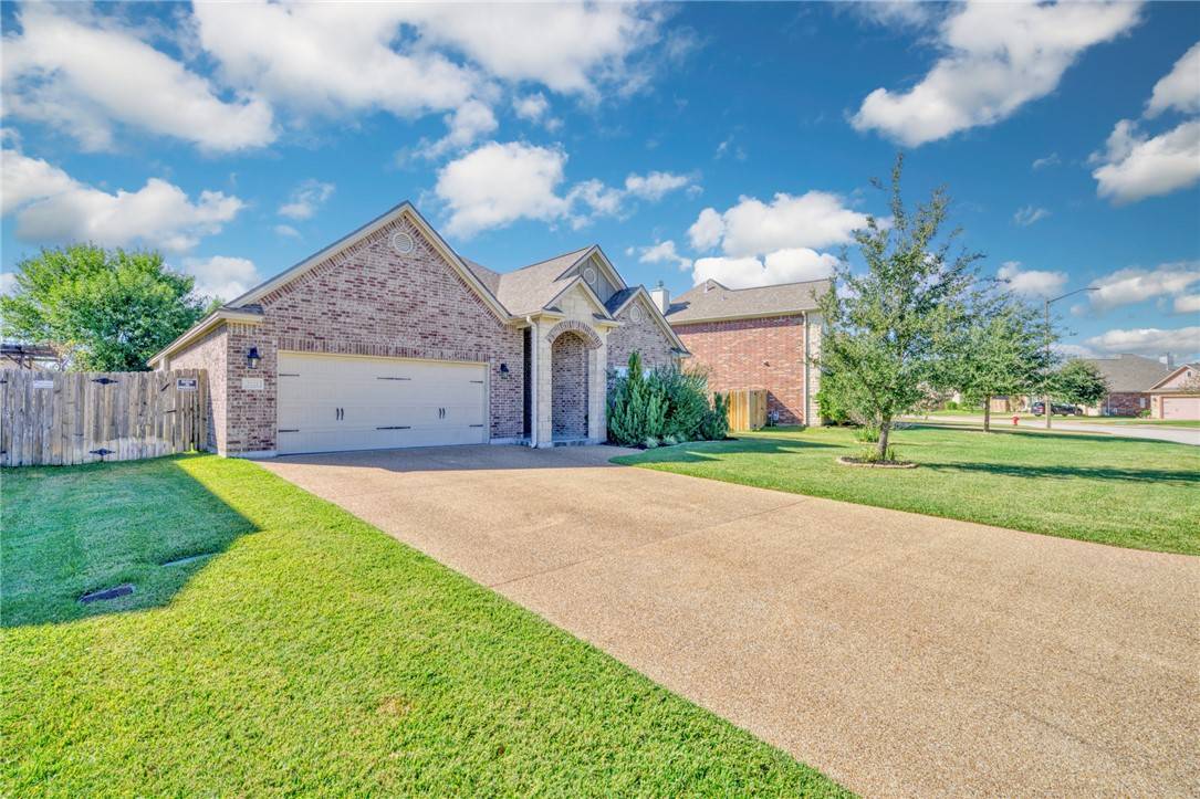 College Station, TX 77845,2121 Chestnut Oak CIR