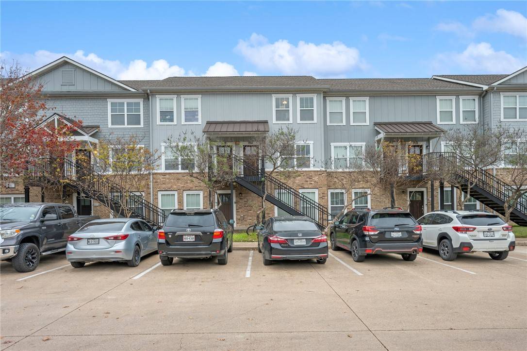 College Station, TX 77840,1725 Harvey Mitchell #1626