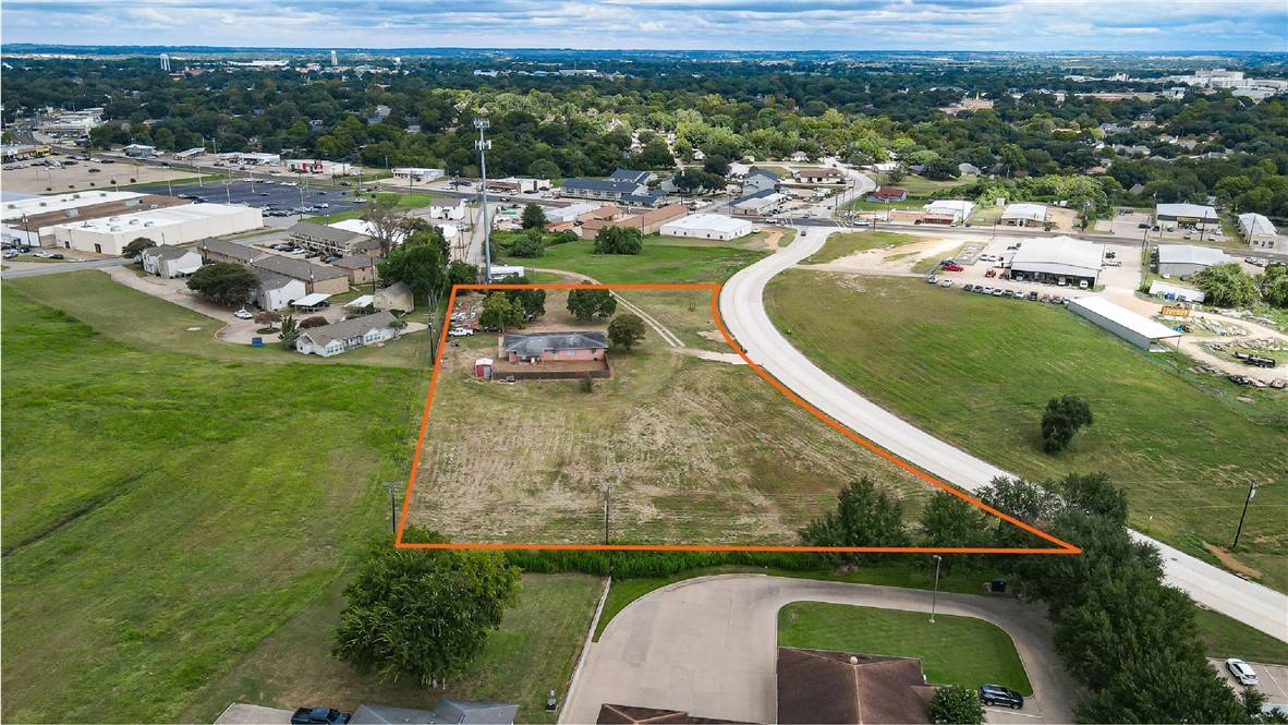 Brenham, TX 77833,2224 S Chappell Hill St