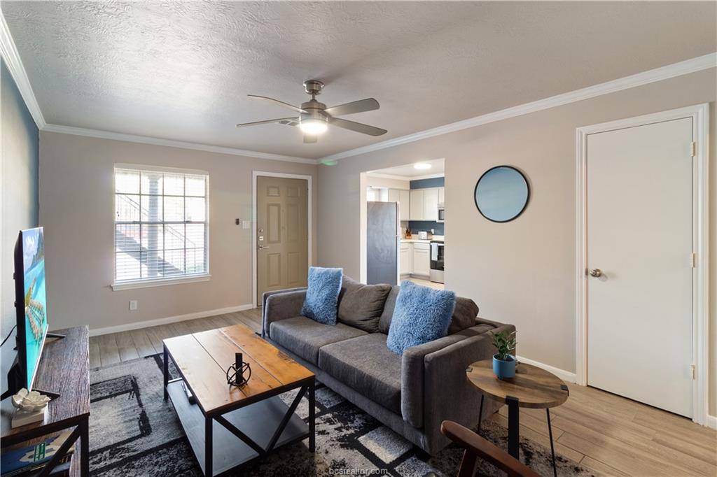 College Station, TX 77845,2100 Southwood DR #4