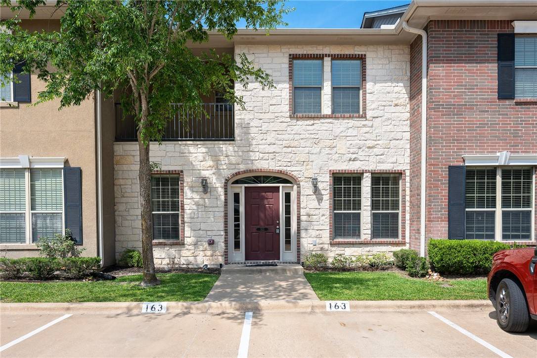 College Station, TX 77840,163 Forest DR