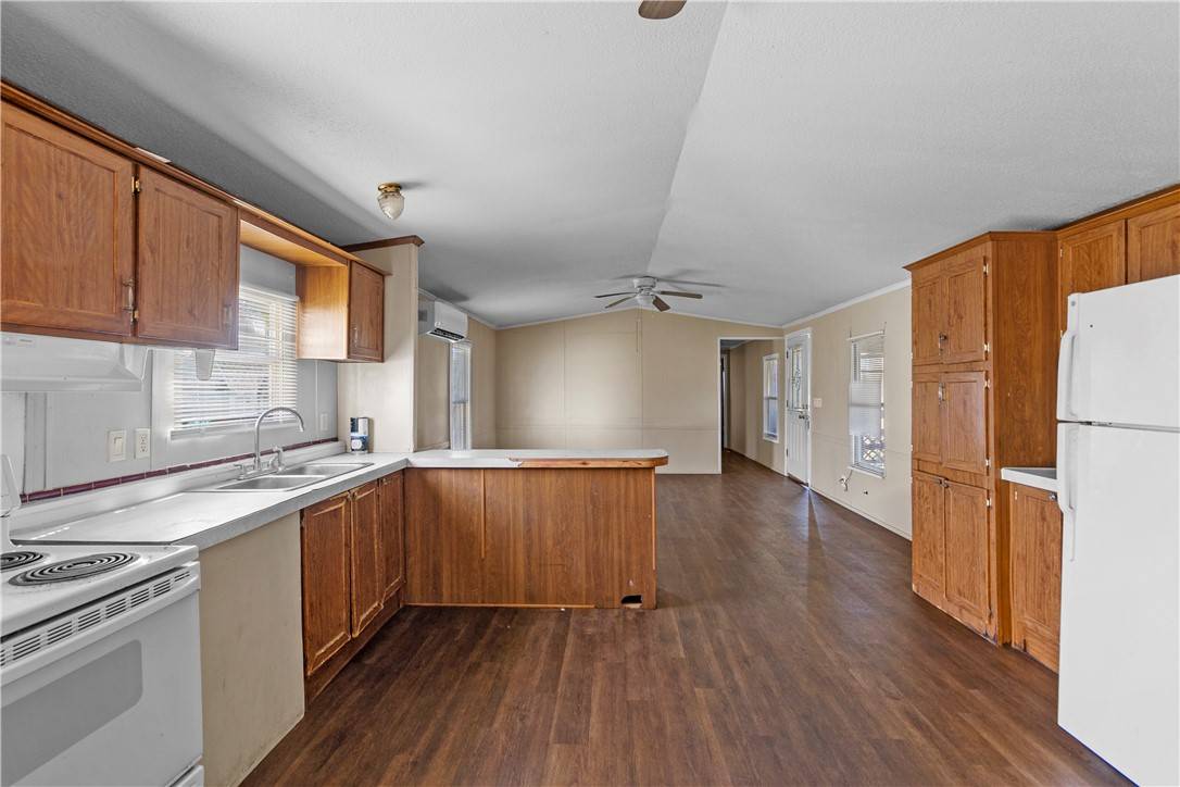 Navasota, TX 77868,414 Lincoln ST