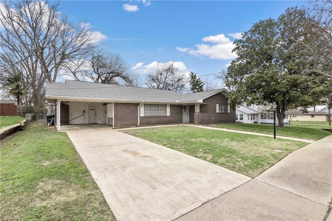 Caldwell, TX 77836,602 W Fox ST