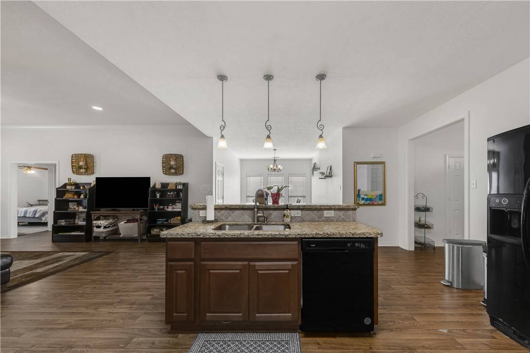 College Station, TX 77845,948 Dove Landing AVE