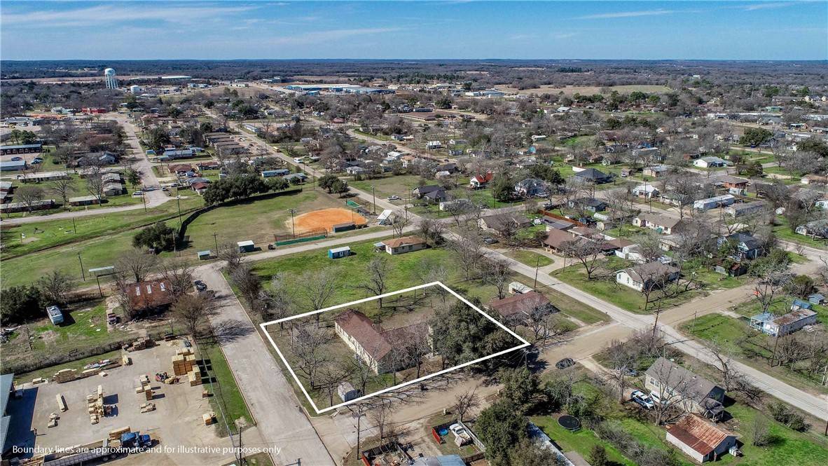 Caldwell, TX 77836,1502 W 9th ST