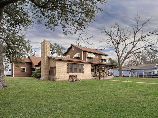 Cameron, TX 76520,708 11th E