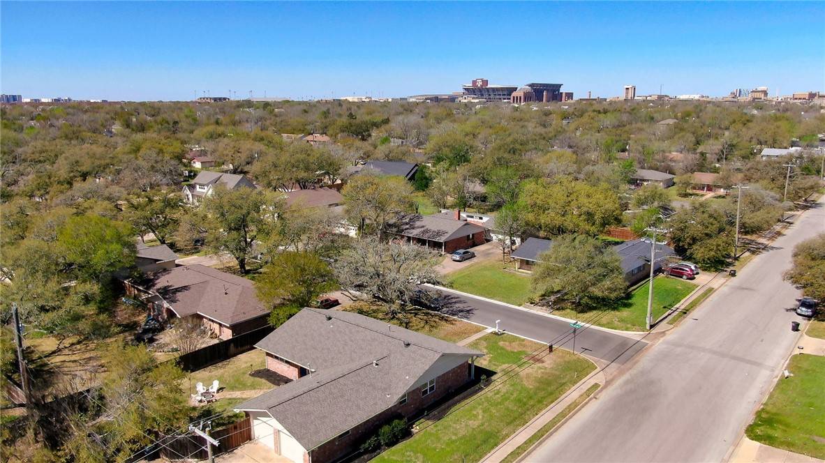 College Station, TX 77840,1204 Pershing DR