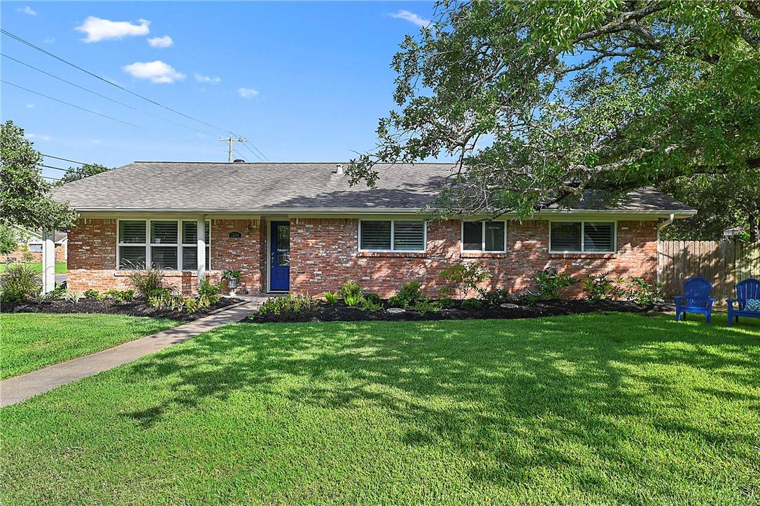College Station, TX 77840,1204 Pershing DR