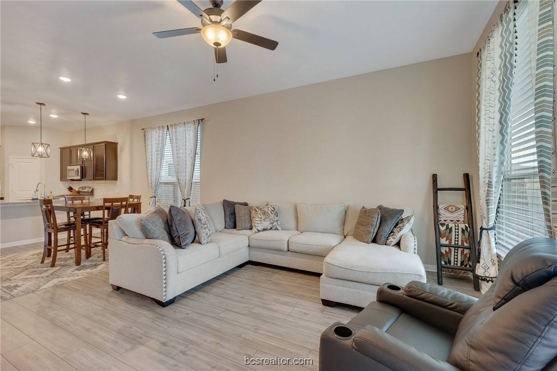 College Station, TX 77845,6209 Wilkesboro DR