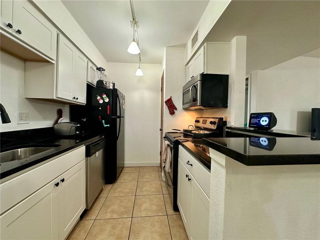 College Station, TX 77840,904 University Oaks BLVD #131