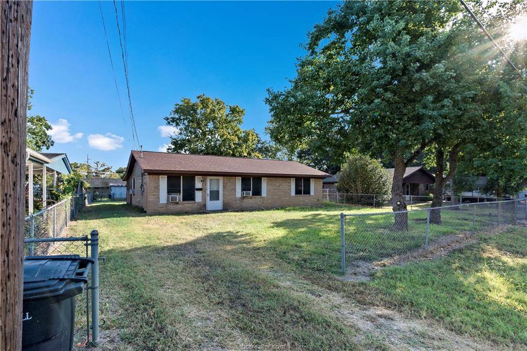 Caldwell, TX 77836,904 N Temple ST