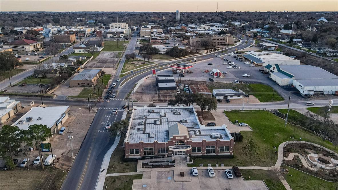 Brenham, TX 77833,401 N Austin Parkway