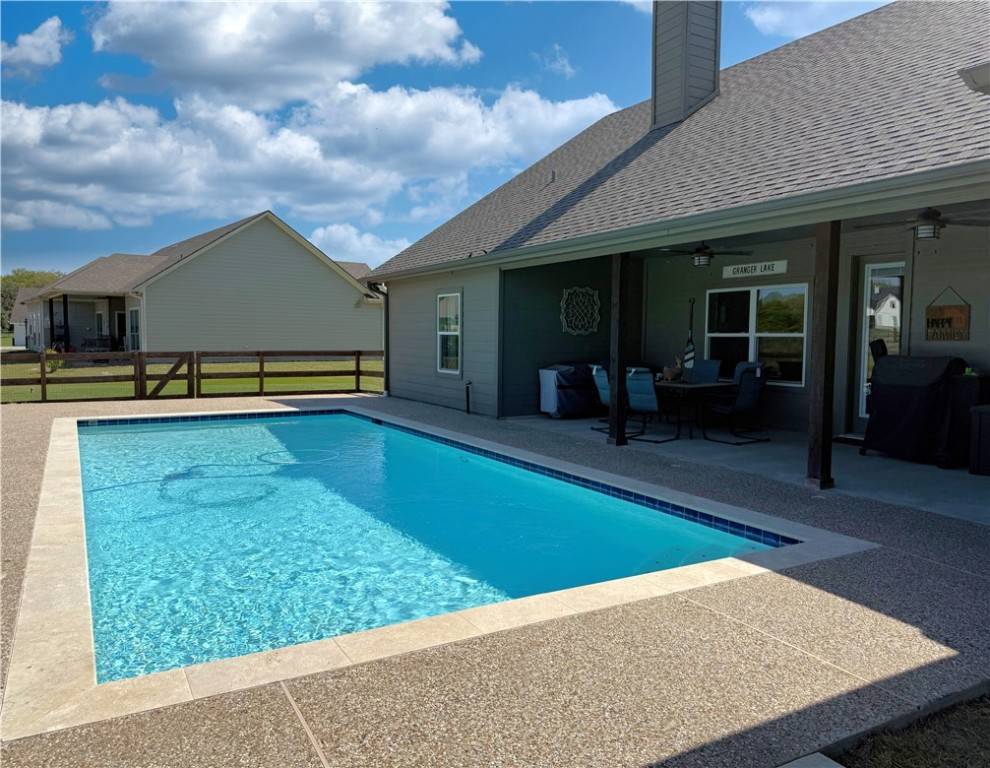 Franklin, TX 77856,928 Azalea DR W