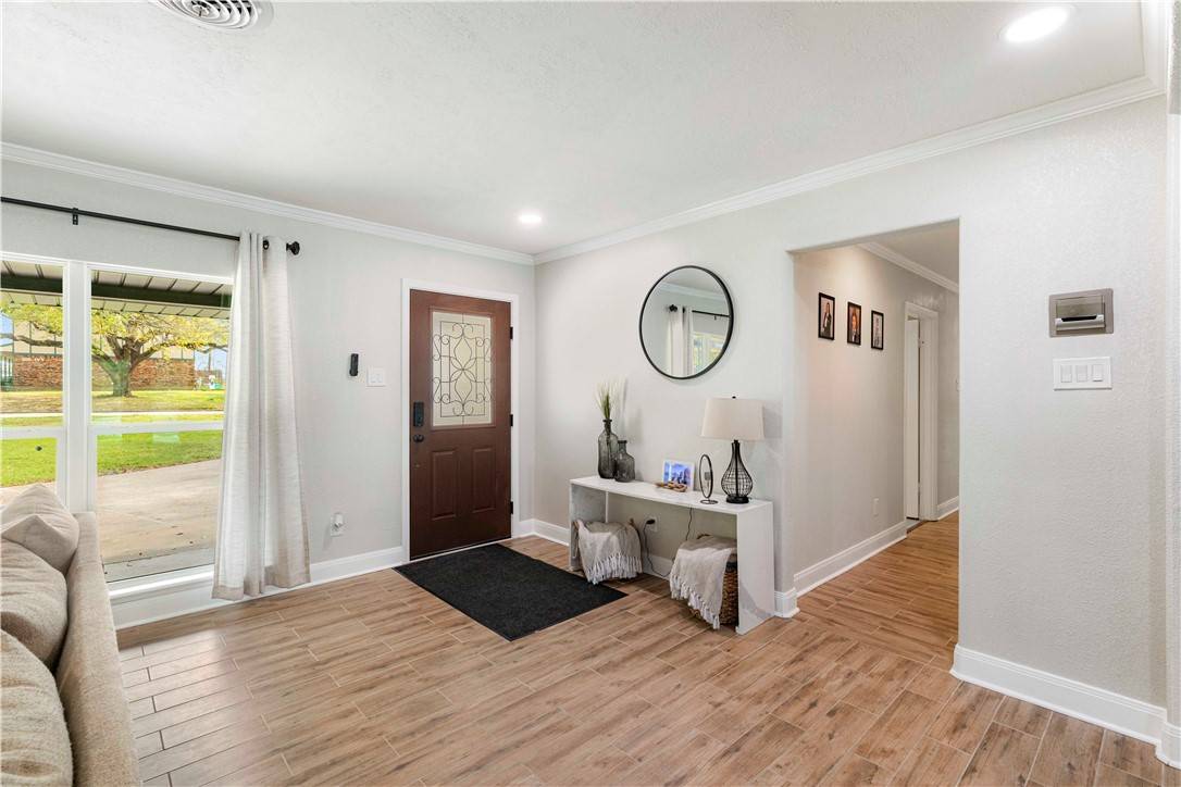 Navasota, TX 77868,227 Ivy ST