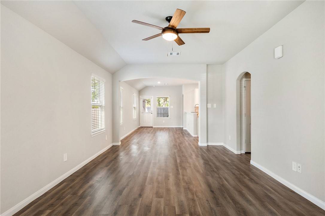 Bryan, TX 77803,973 Harper LN