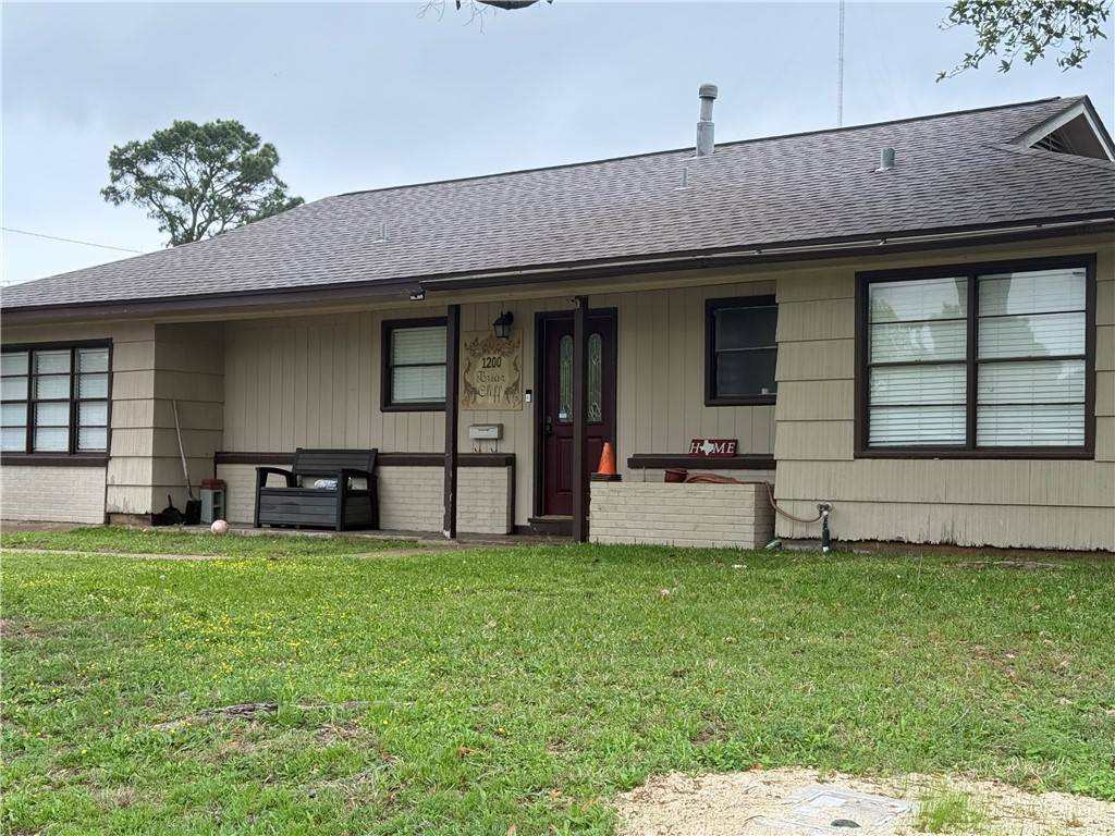 Bryan, TX 77802,1200 Briar Cliff DR