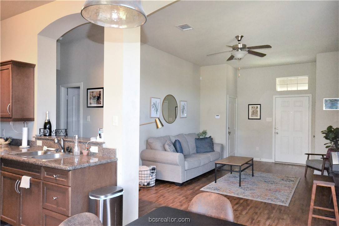 College Station, TX 77845,2814 Silver Oak DR