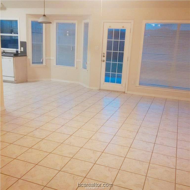 College Station, TX 77845,2401 Trace Meadows