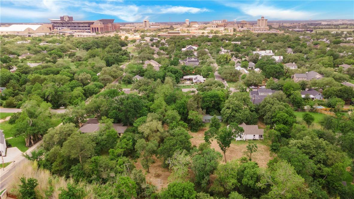 College Station, TX 77840,400 Suffolk AVE