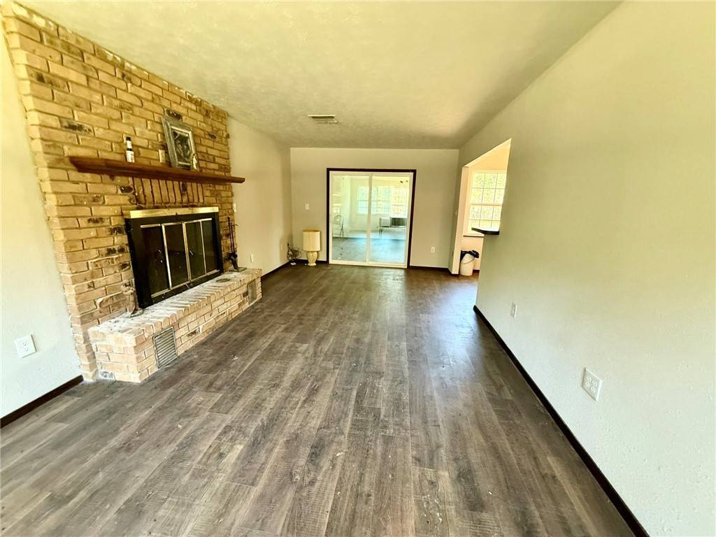Hilltop Lakes, TX 77871,169 Blossom LN