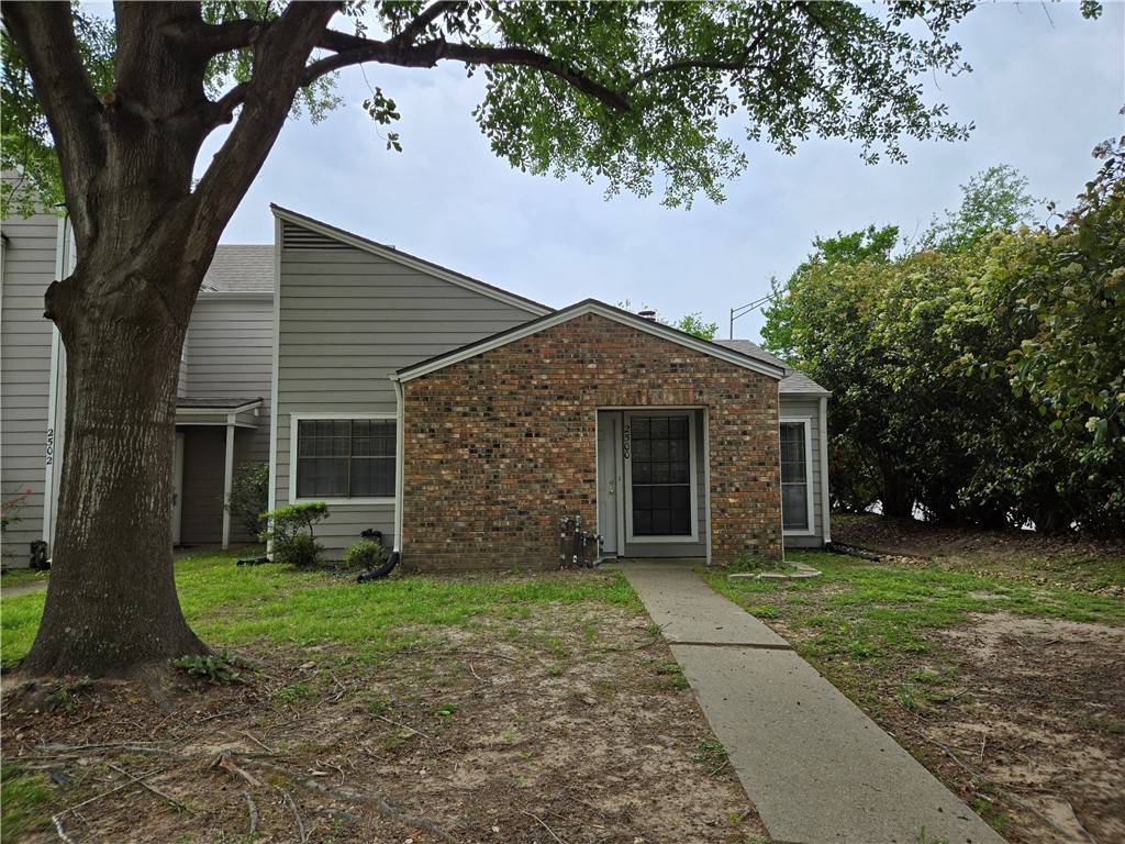 College Station, TX 77840,2500 Cross Timbers DR