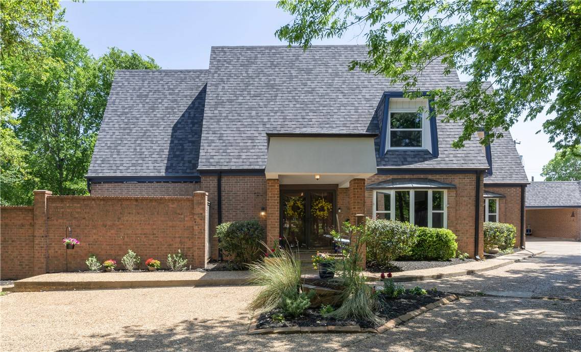 Bryan, TX 77801,501 College View DR