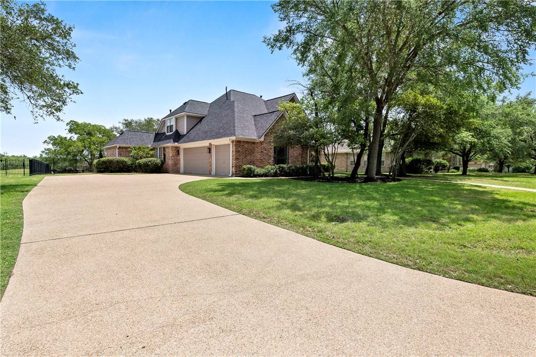 College Station, TX 77845,1004 Winged Foot DR