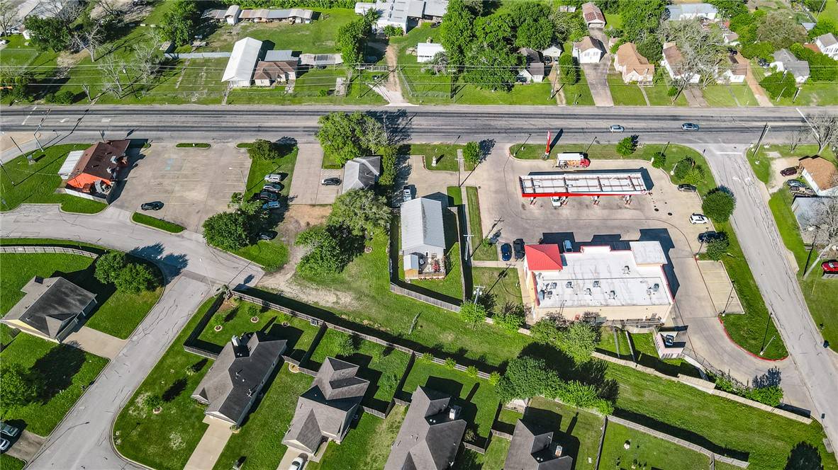Brenham, TX 77833,1610 N Park St
