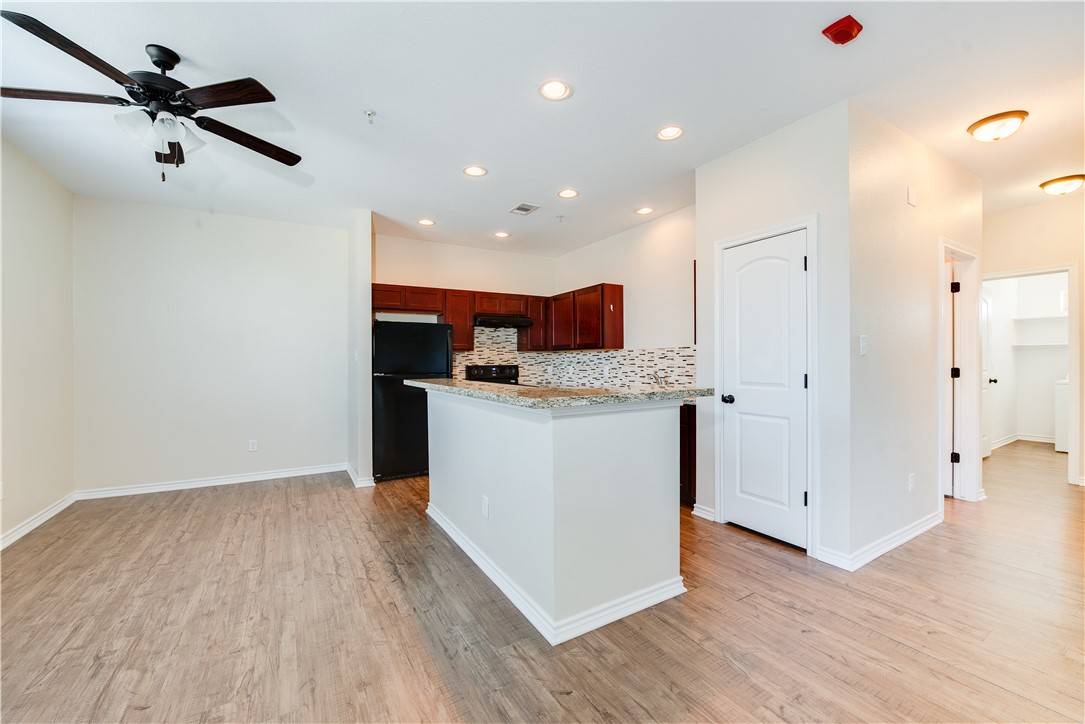 College Station, TX 77840,1915 Dartmouth ST #3035