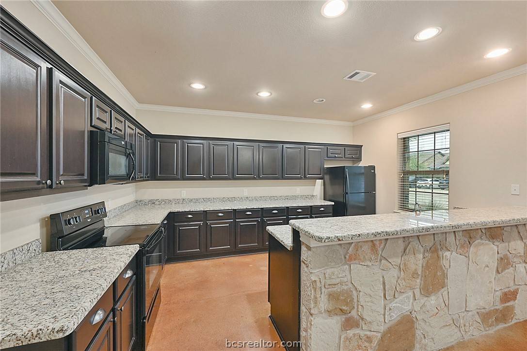 College Station, TX 77845,128 Kimber LN